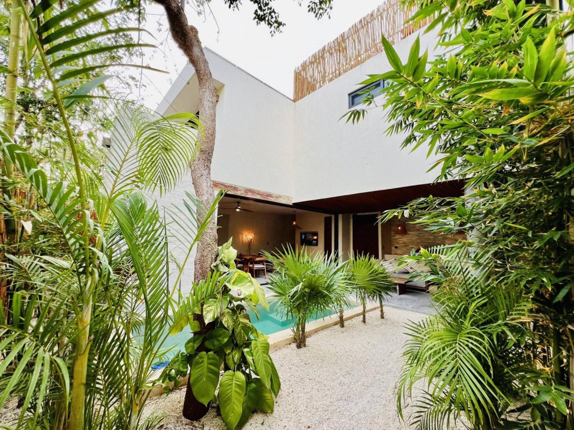 Villa 2 Bedroom Deluxe With Private Pool & Grill Atman 110 *